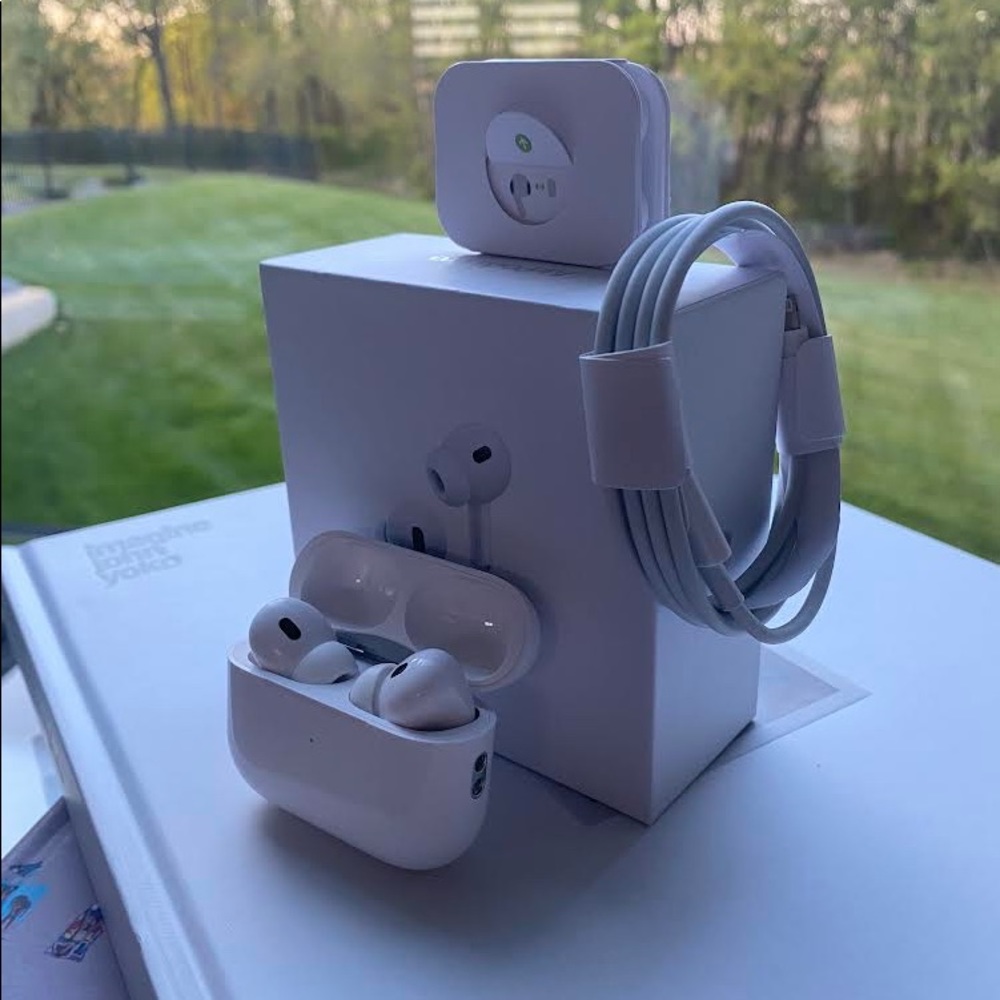 Apple AirPod pro 2nd gen with active noise cancellation MagSafe charging case